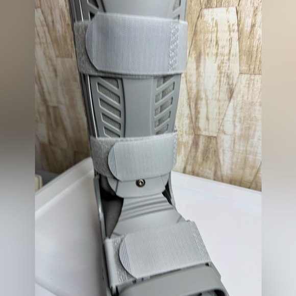 United Ortho 360 Air Walker Standard Fracture Boot - M, Grey - Picture 2 of 9